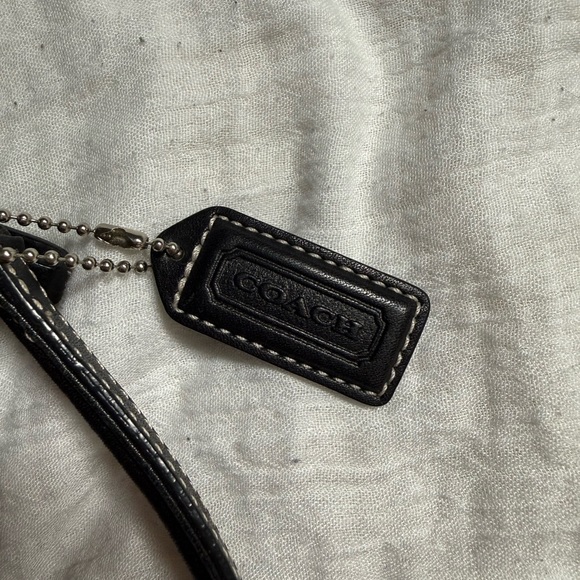 Coach Vintage Y2K Rare Red Wool Tartan Plaid Leather Demi Shoulder Bag - Picture 9 of 10